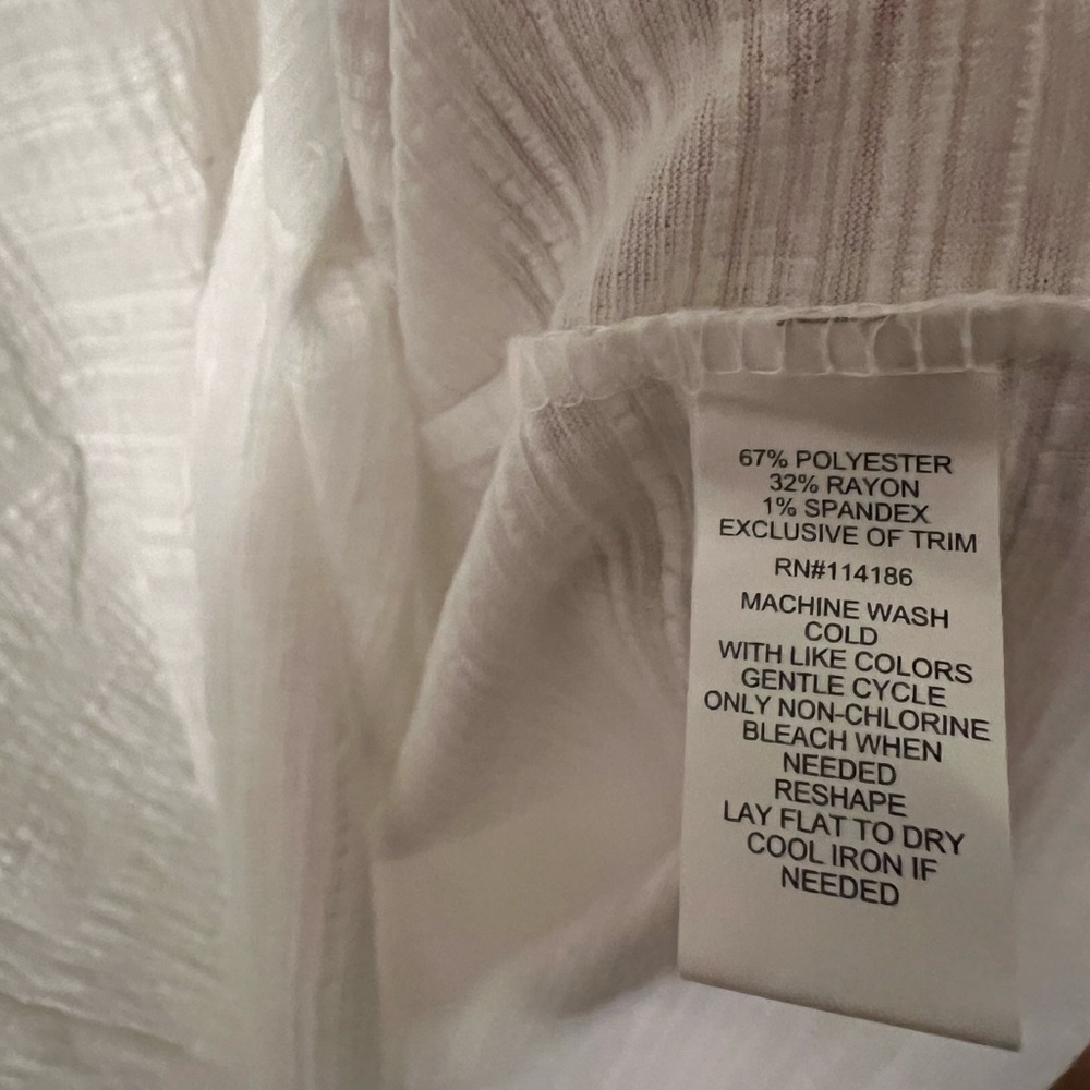 Madison Off-White Button-Down Blouse - Picture 4 of 4